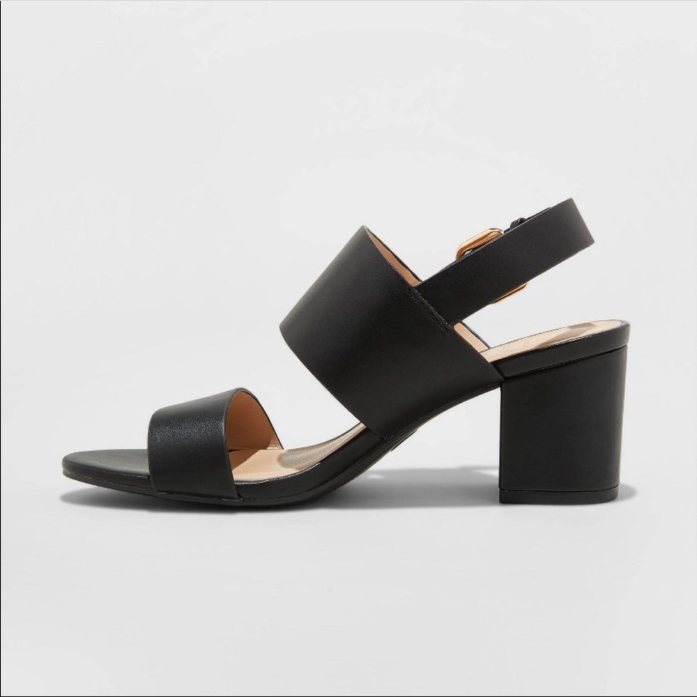 SOLD Faux leather two strap sandal pumps - Picture 2 of 6